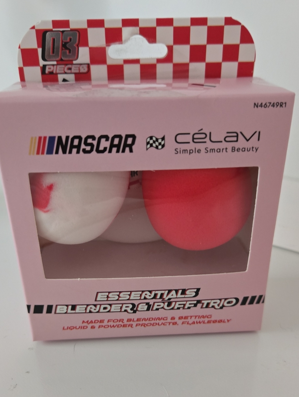 Célavi Essentials Blender & Puff Trio Makeup Sponge Trio Pink & White NWT